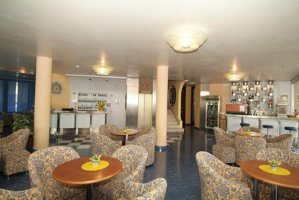 Hotel Fabius Bellaria-Igea Marina Eksteriør billede