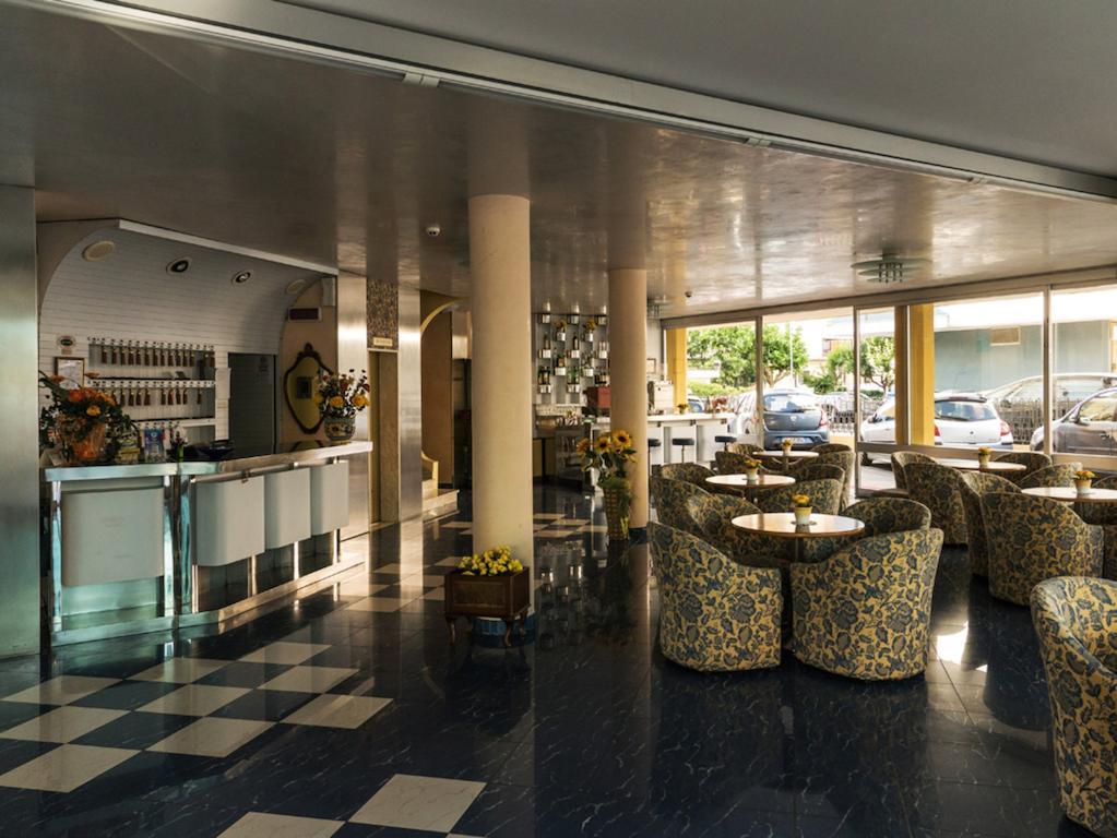 Hotel Fabius Bellaria-Igea Marina Eksteriør billede